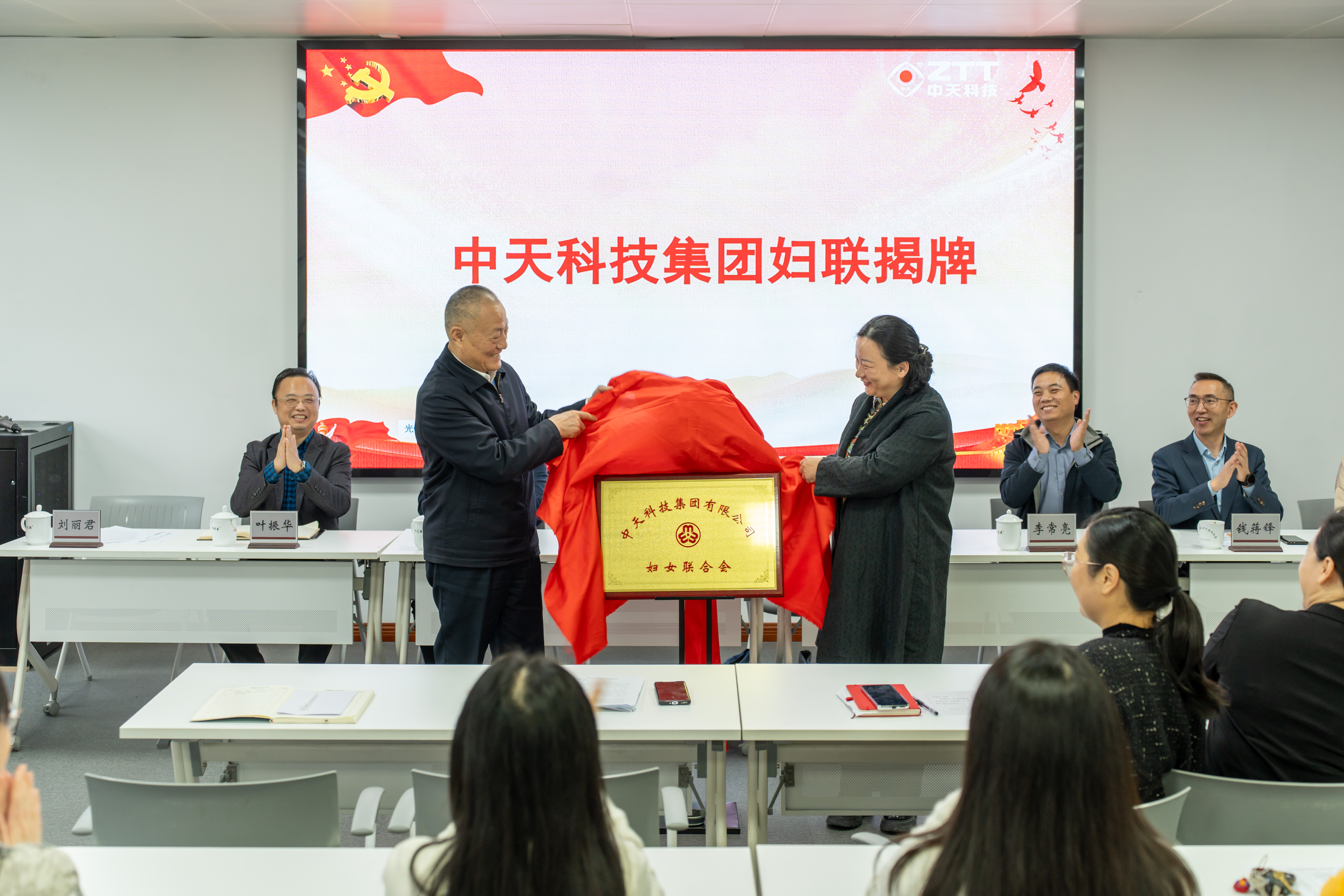 PG����(����)����IOS/��׿��/�ֻ���APP����